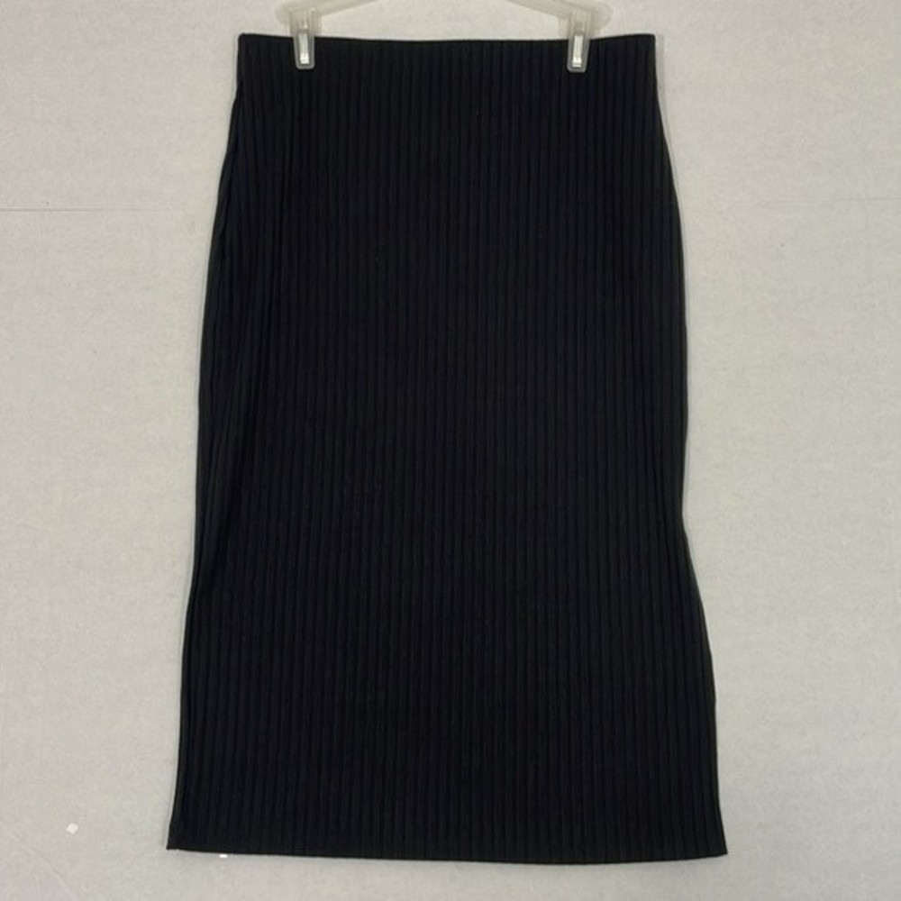Urban Coco Skirt NWT Ribbed Knit, Elastic Waist, Side Slit, Black, Large